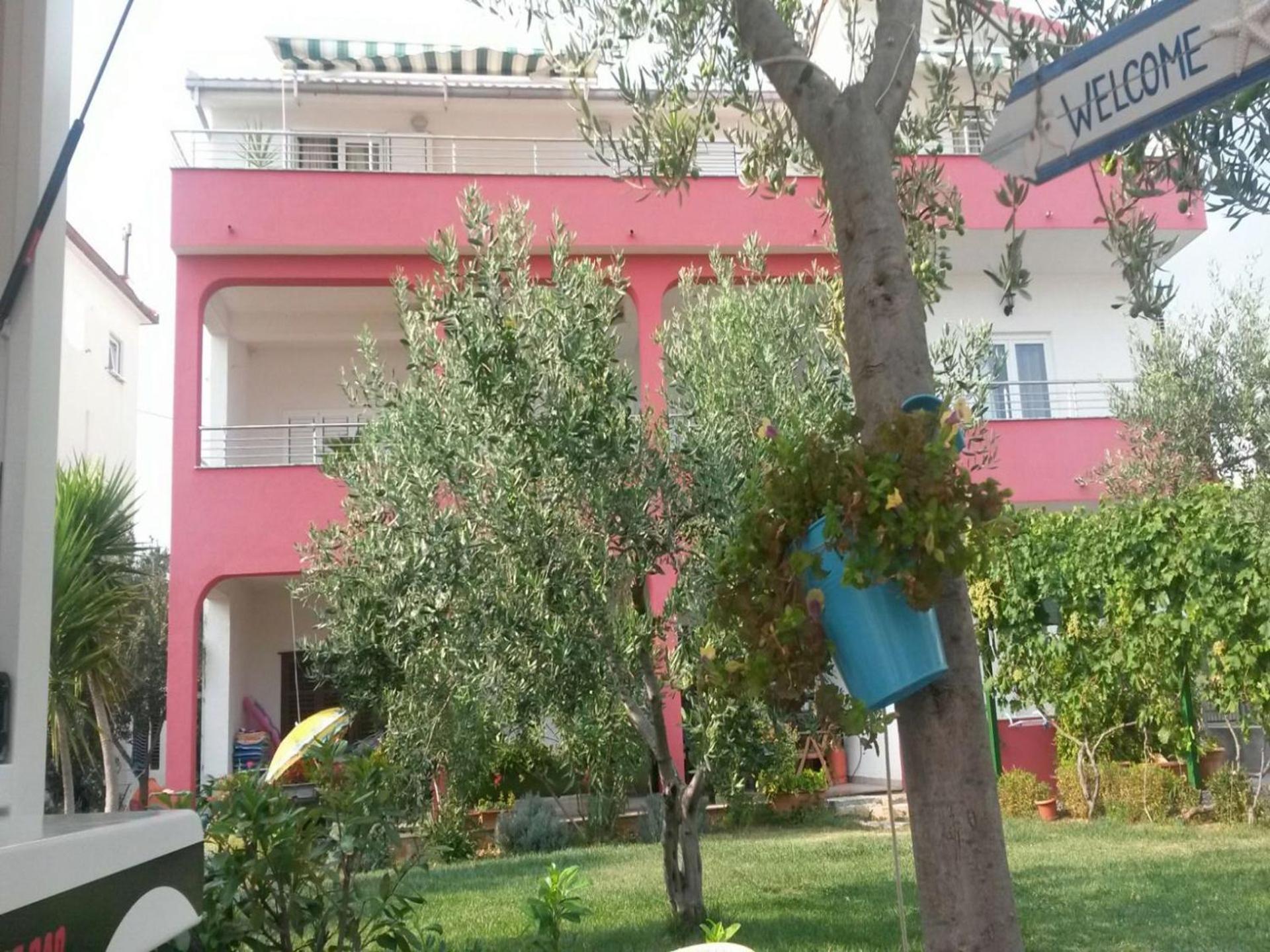 Apartments Mare - 30 M From Pebble Beach Seget Vranjica Exteriör bild