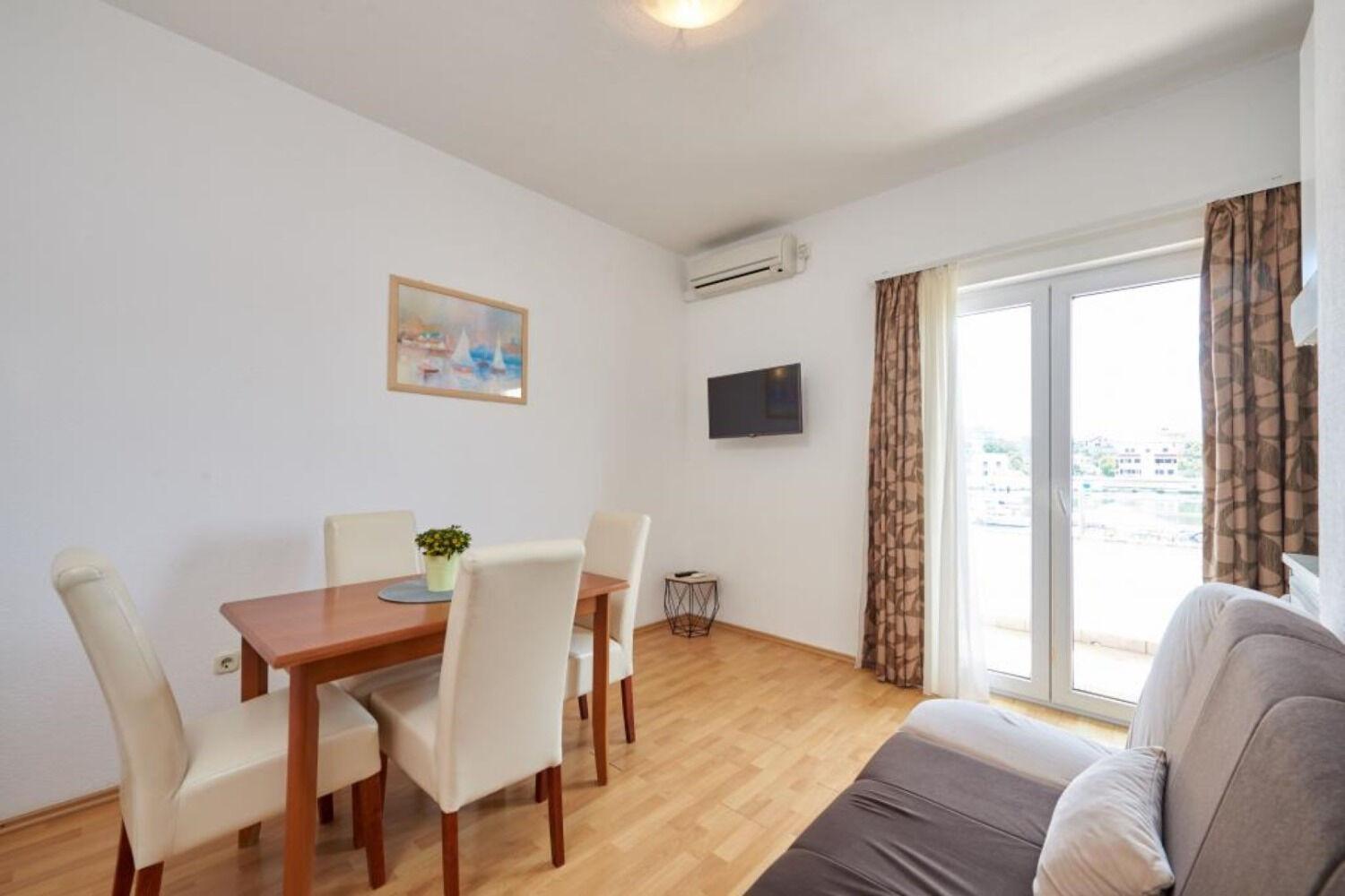 Apartments Mare - 30 M From Pebble Beach Seget Vranjica Exteriör bild